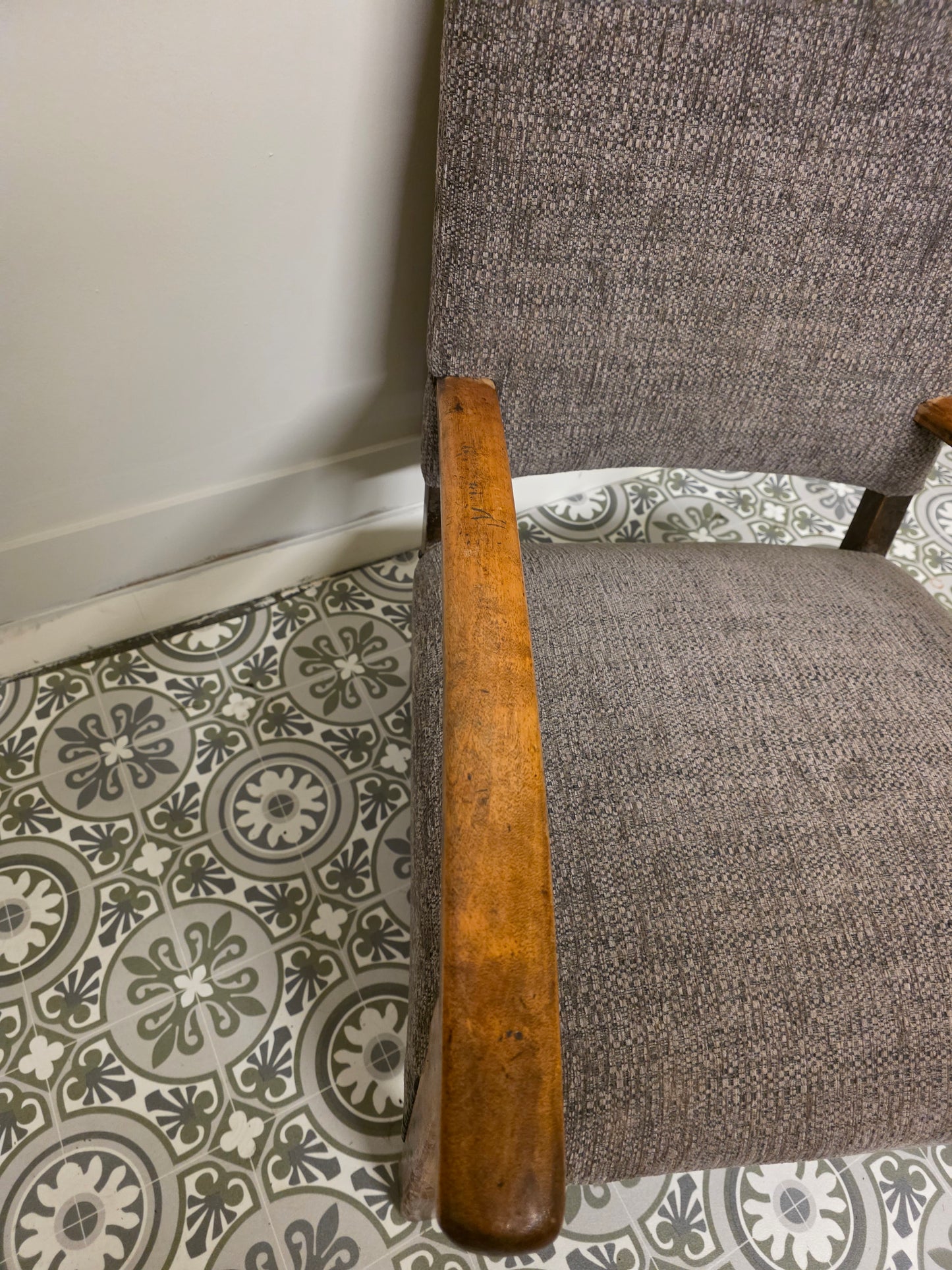 Grey Fabric Ocassional Chair
