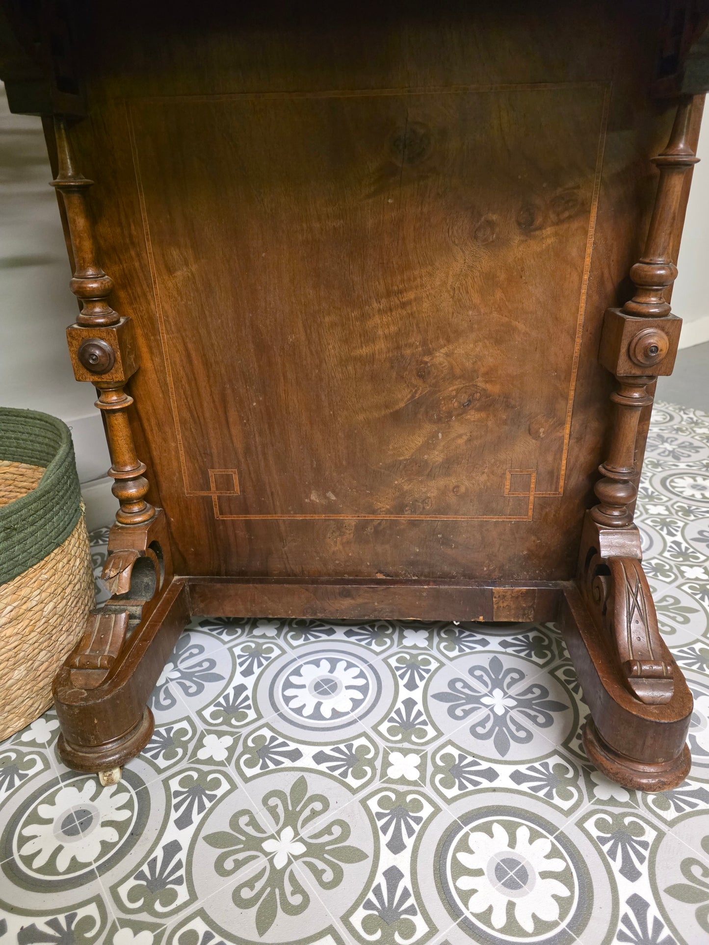 Wooden Davenport