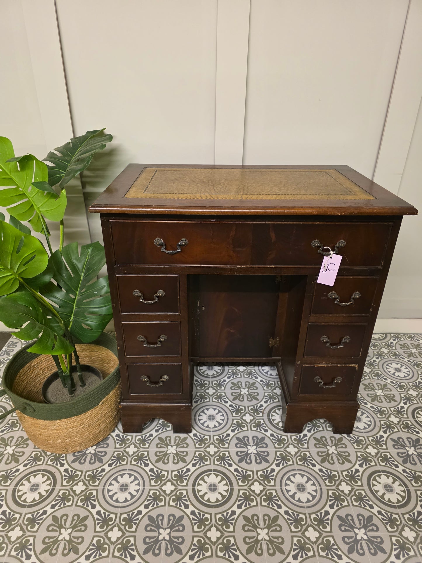 Kneehole Desk Leather Top