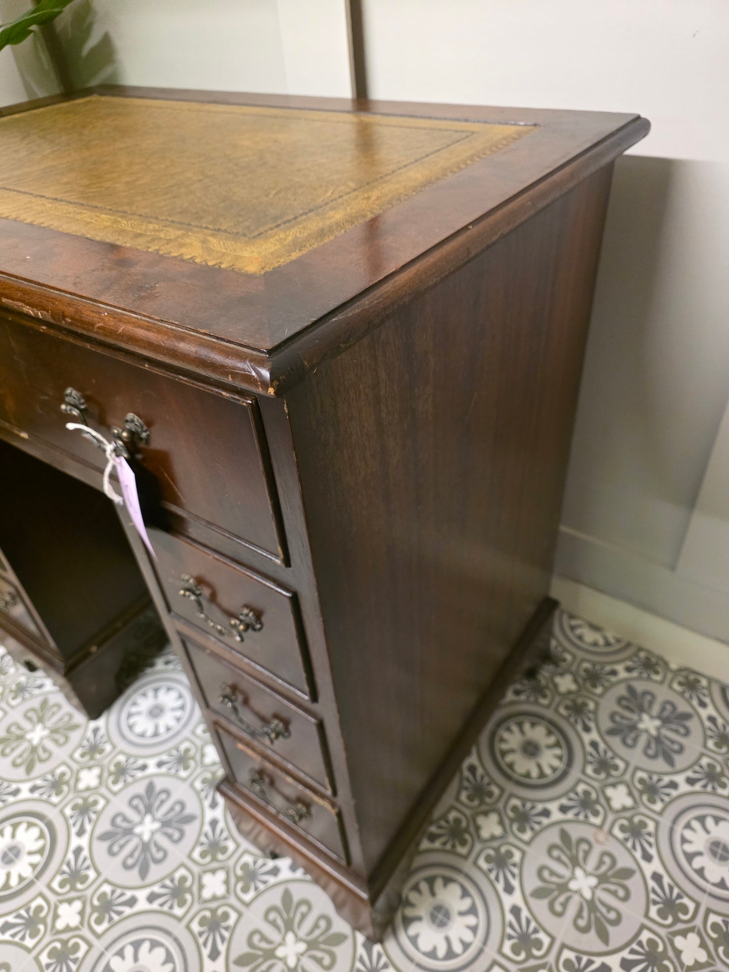 Kneehole Desk Leather Top
