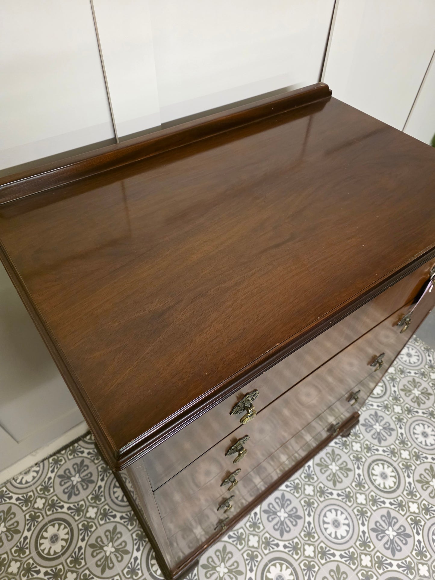 Logan 5 Drawer Chest