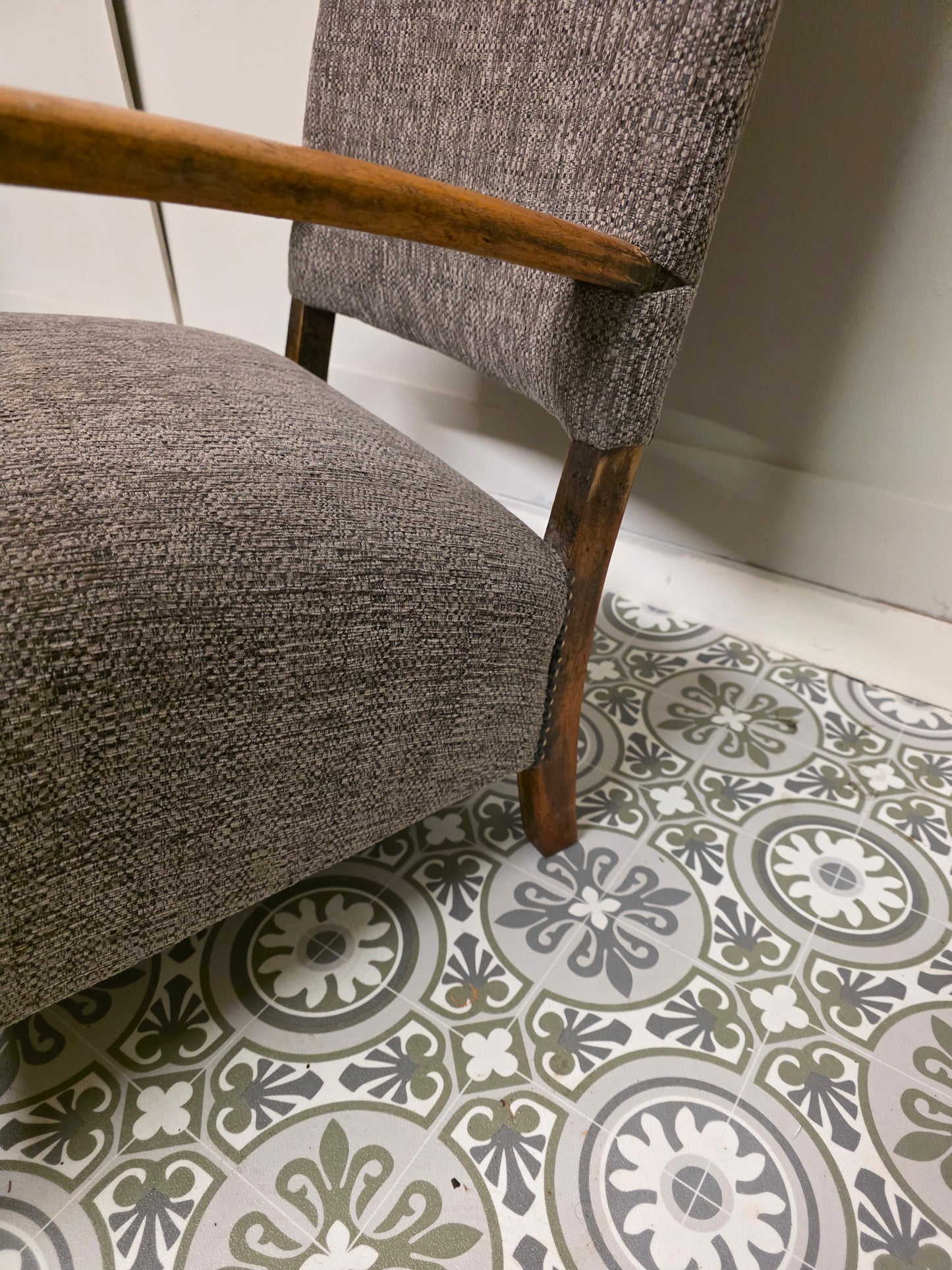 Grey Fabric Ocassional Chair